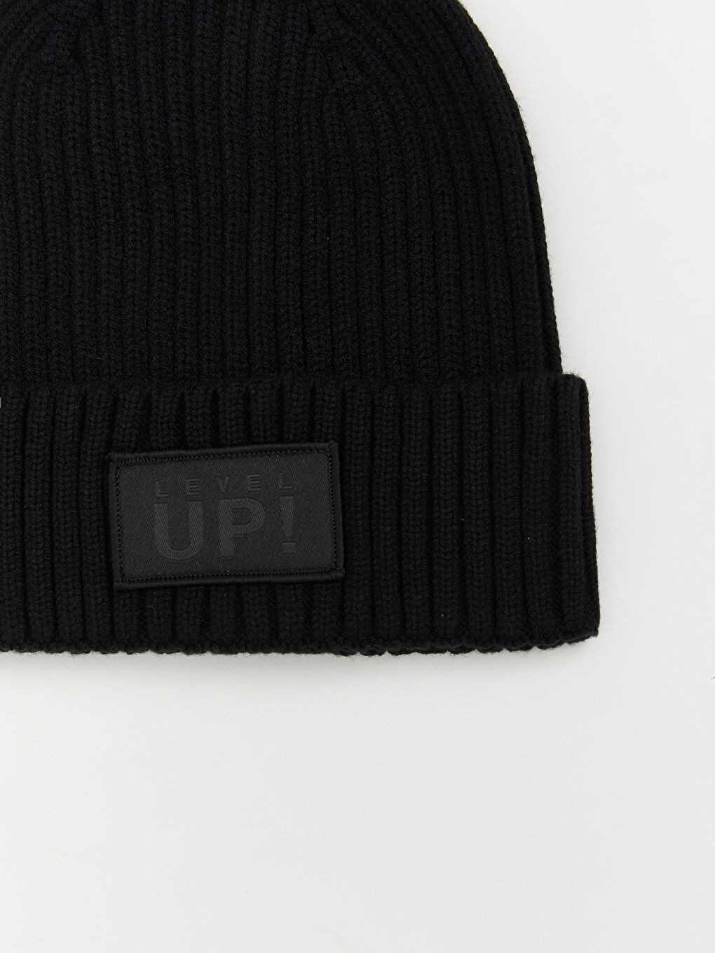 Шапка с козирка с бродирана емблема за момчета-1