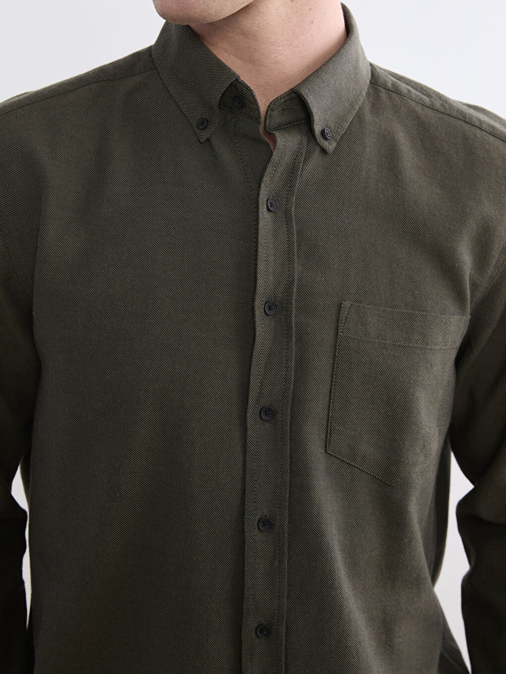 قميص فلانيل رجالي بأكمام طويلة وقصّة عادية-2