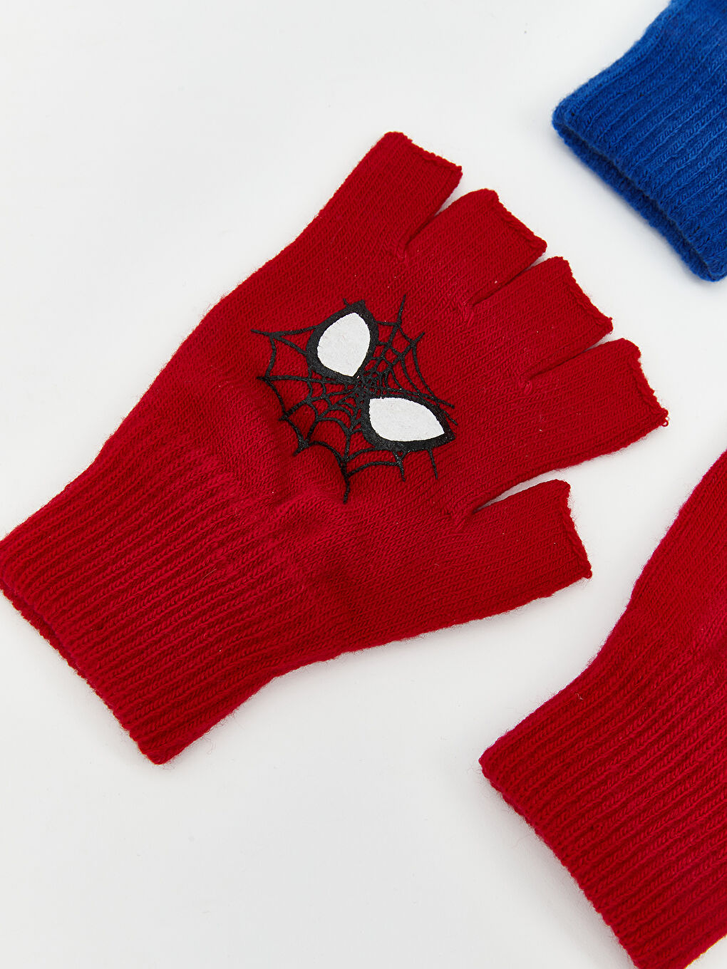 Spider-Man Printed Boys' Gloves 2 Pack-4