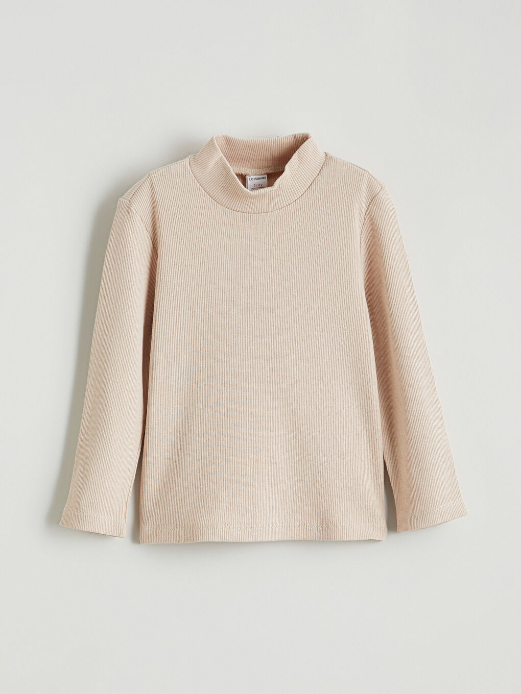 Биік жағалы қыздарға арналған футболка