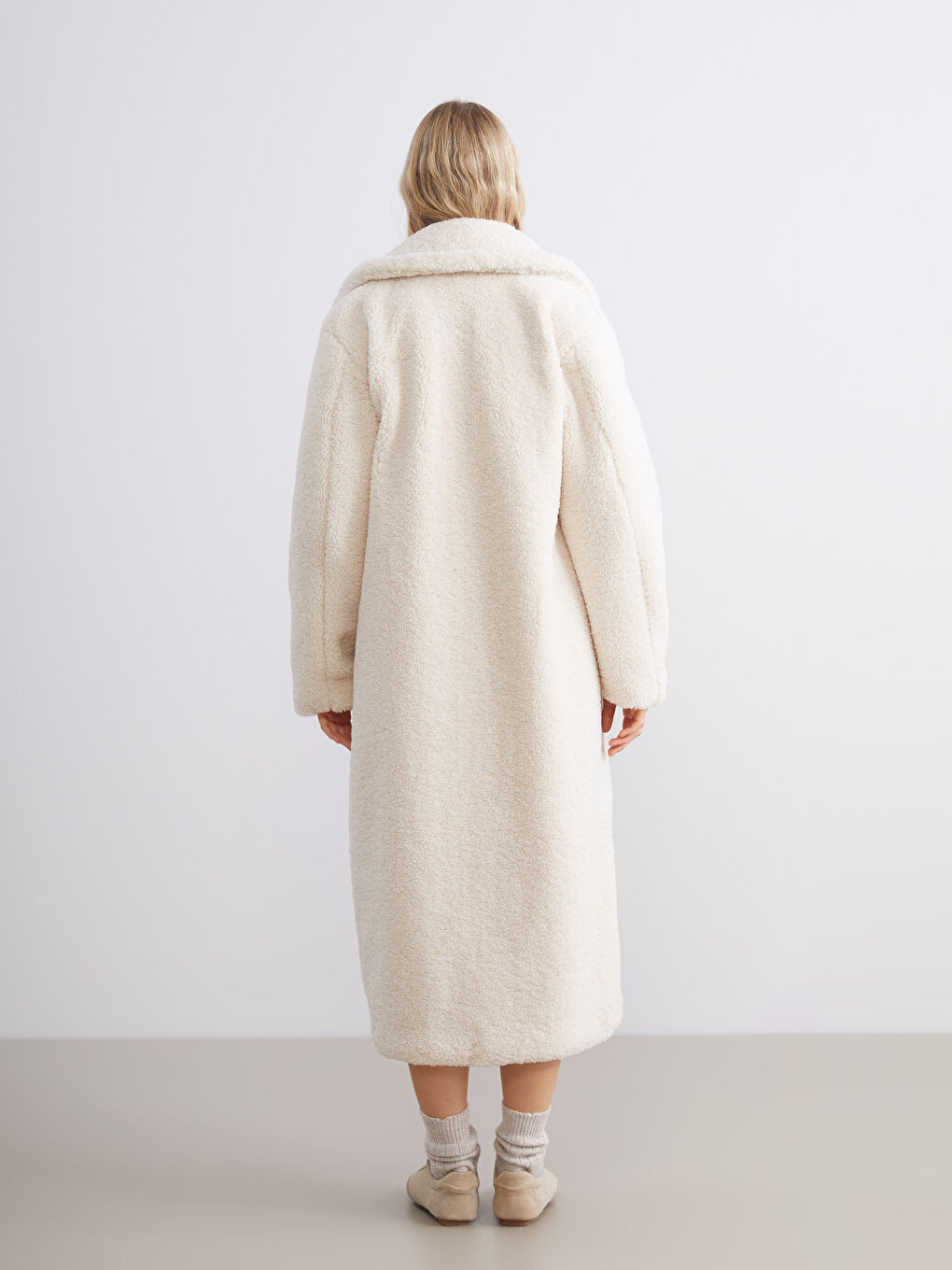 Ekru Ceket Yaka Kadın Pelüş Kaban-4