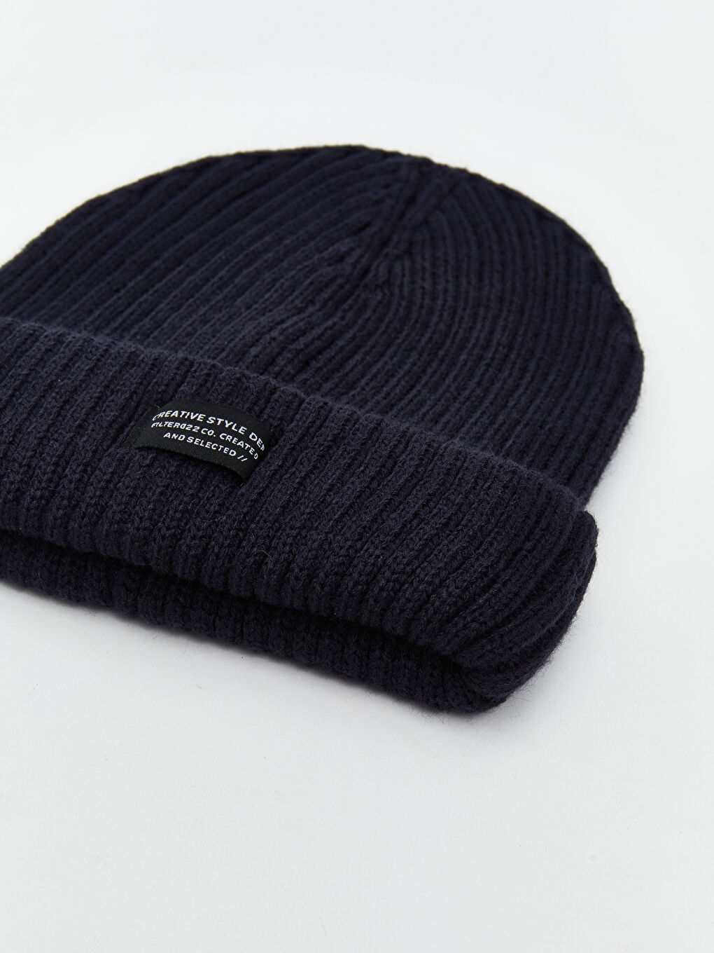 Etiket Nakışlı Erkek Bere-4