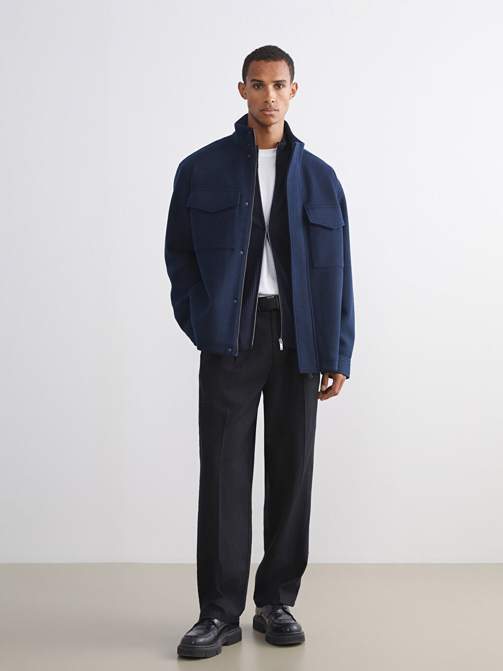 Lacivert Rahat Kalıp Dik Yaka Erkek Kaşe Kaban-1