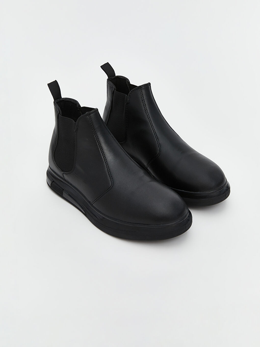 Siyah Deri Görünümlü Erkek Çizme