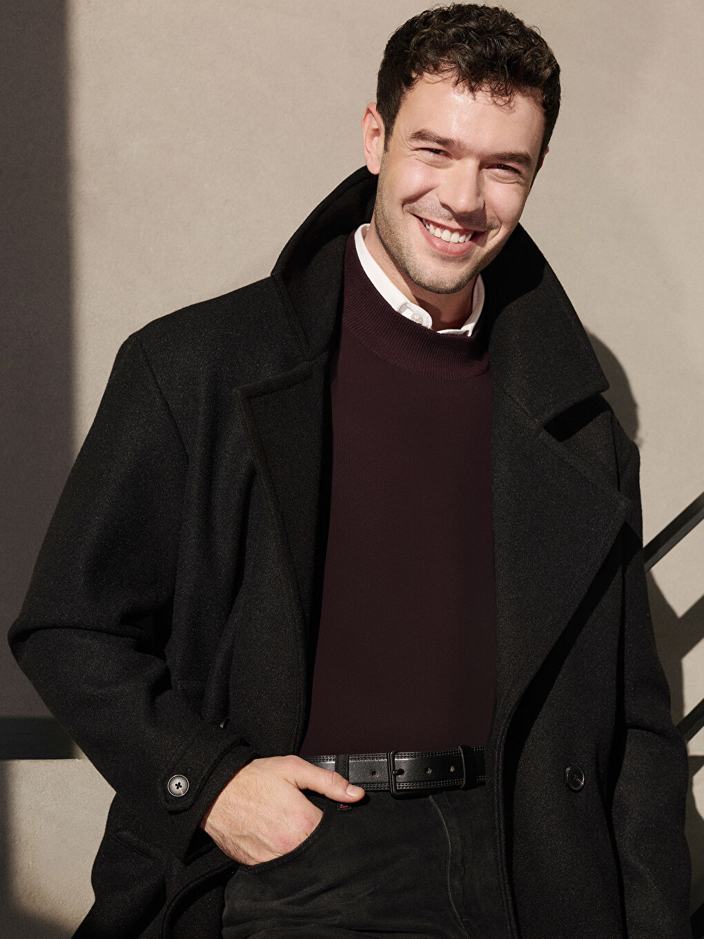 Siyah Kruvaze Yaka Erkek Kaşe Kaban-1