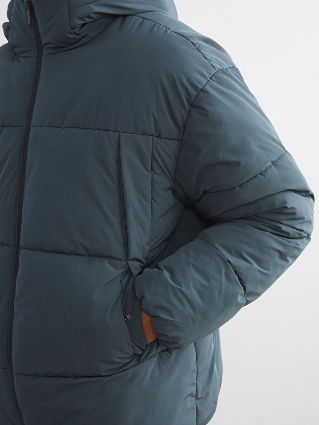 Yeşil Rahat Kalıp Kapüşonlu Erkek Şişme Mont-2