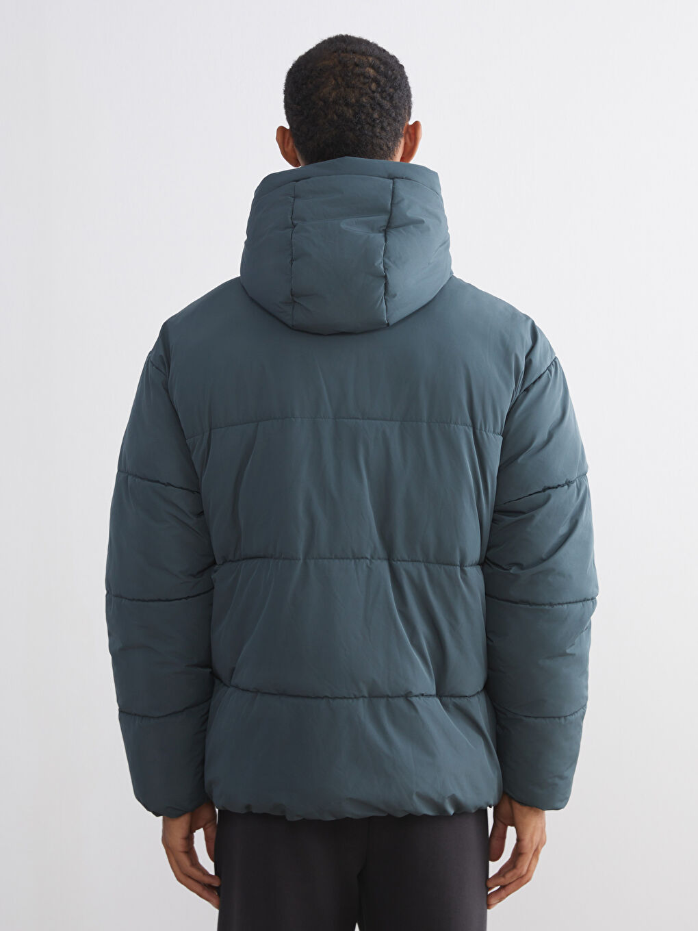 Yeşil Rahat Kalıp Kapüşonlu Erkek Şişme Mont-4