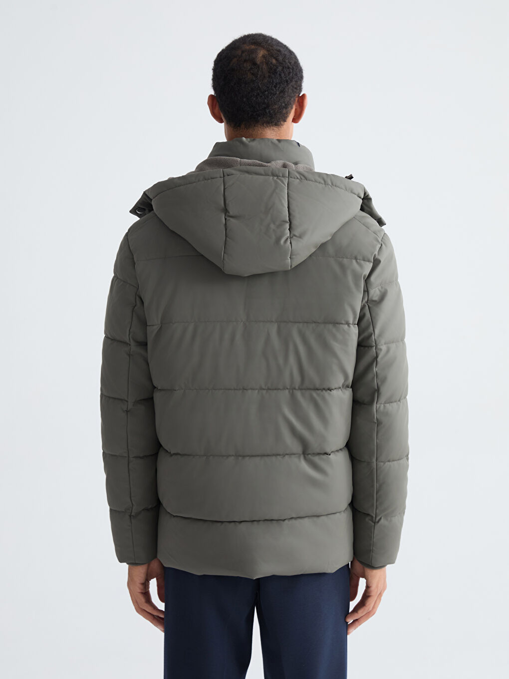 Haki Standart Kalıp Kapüşonlu Erkek Mont-4