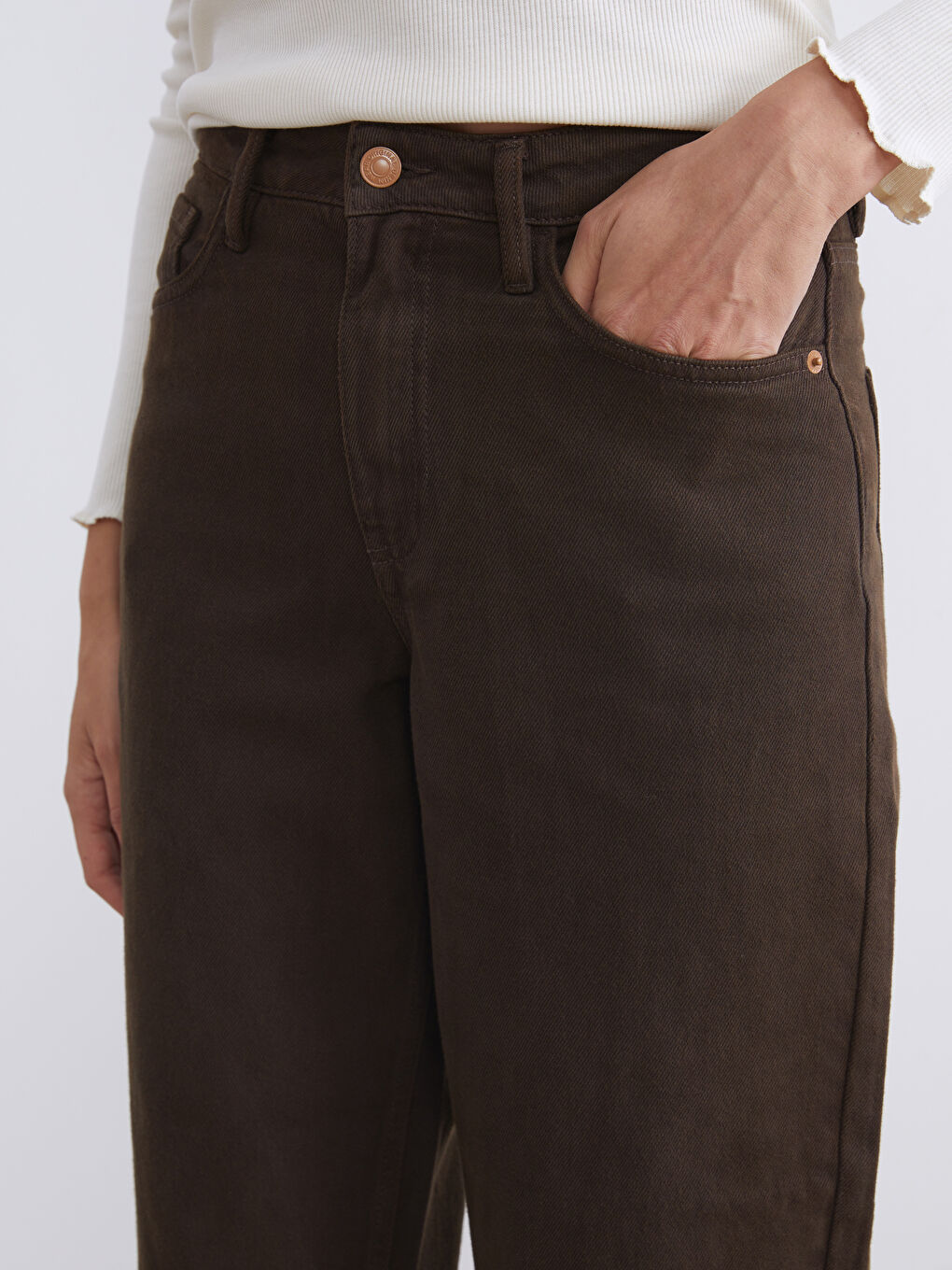 Barrel Fit Women's Jeans-2
