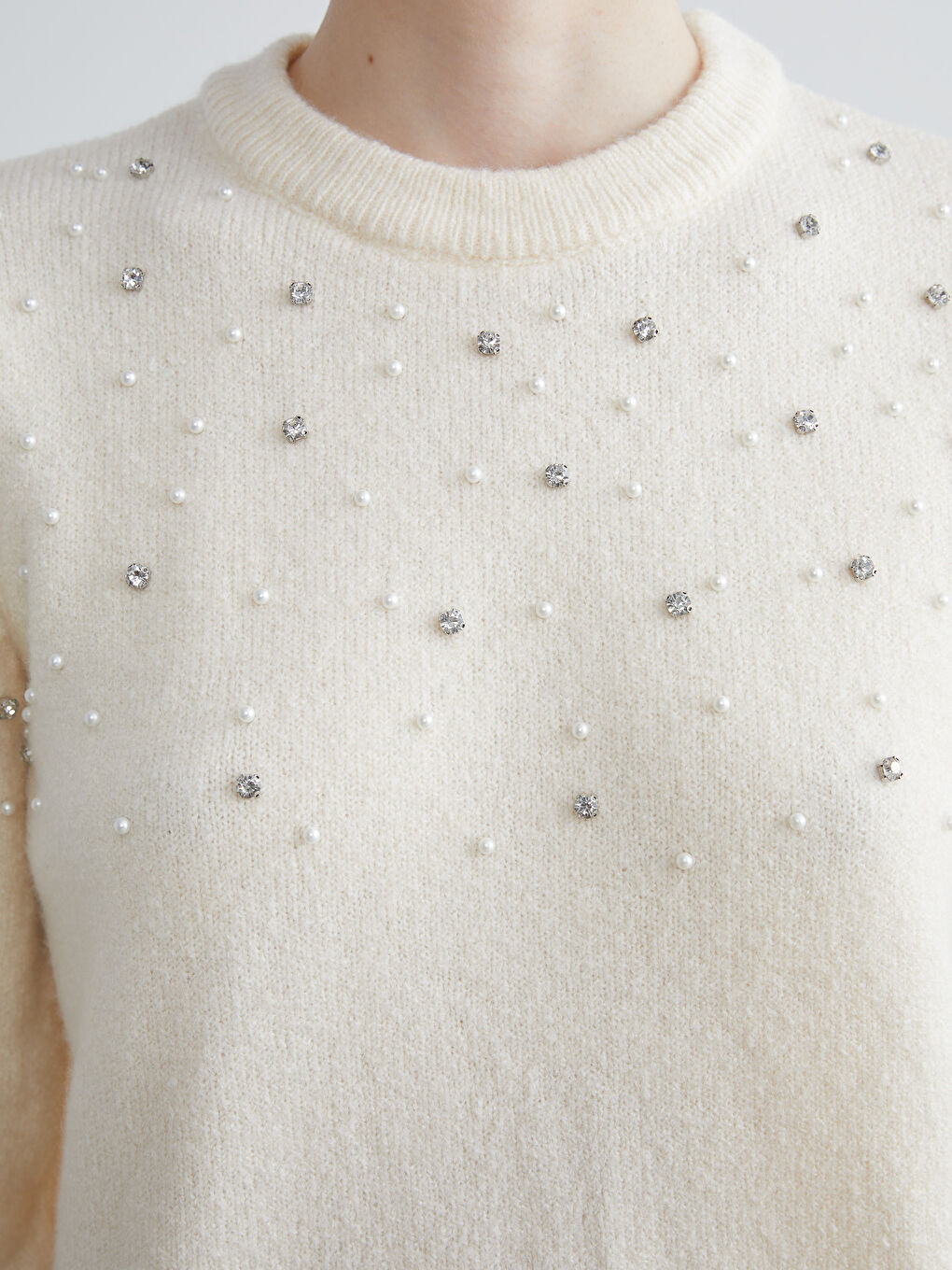 Ekru Bisiklet Yaka Taşlı Kadın Triko Kazak-2