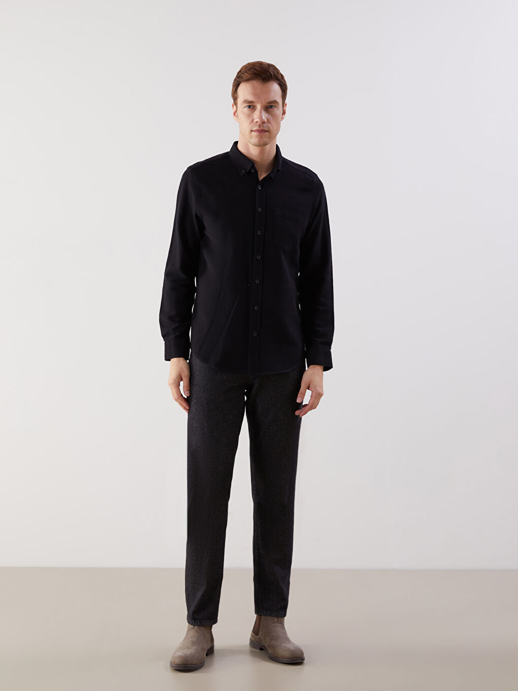 Siyah Regular Fit Armürlü Cepli Erkek Gömlek-1