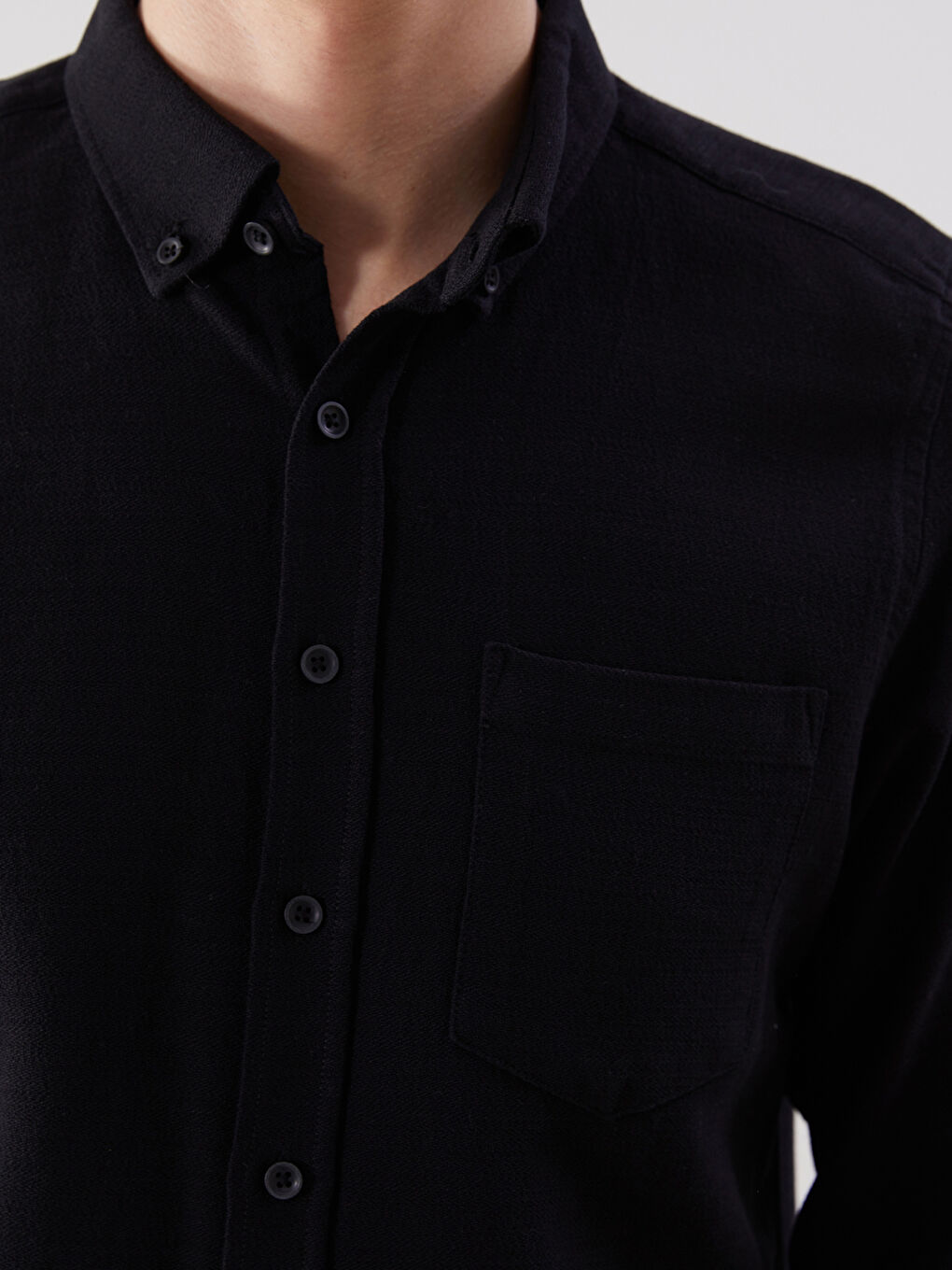 Siyah Regular Fit Armürlü Cepli Erkek Gömlek-2