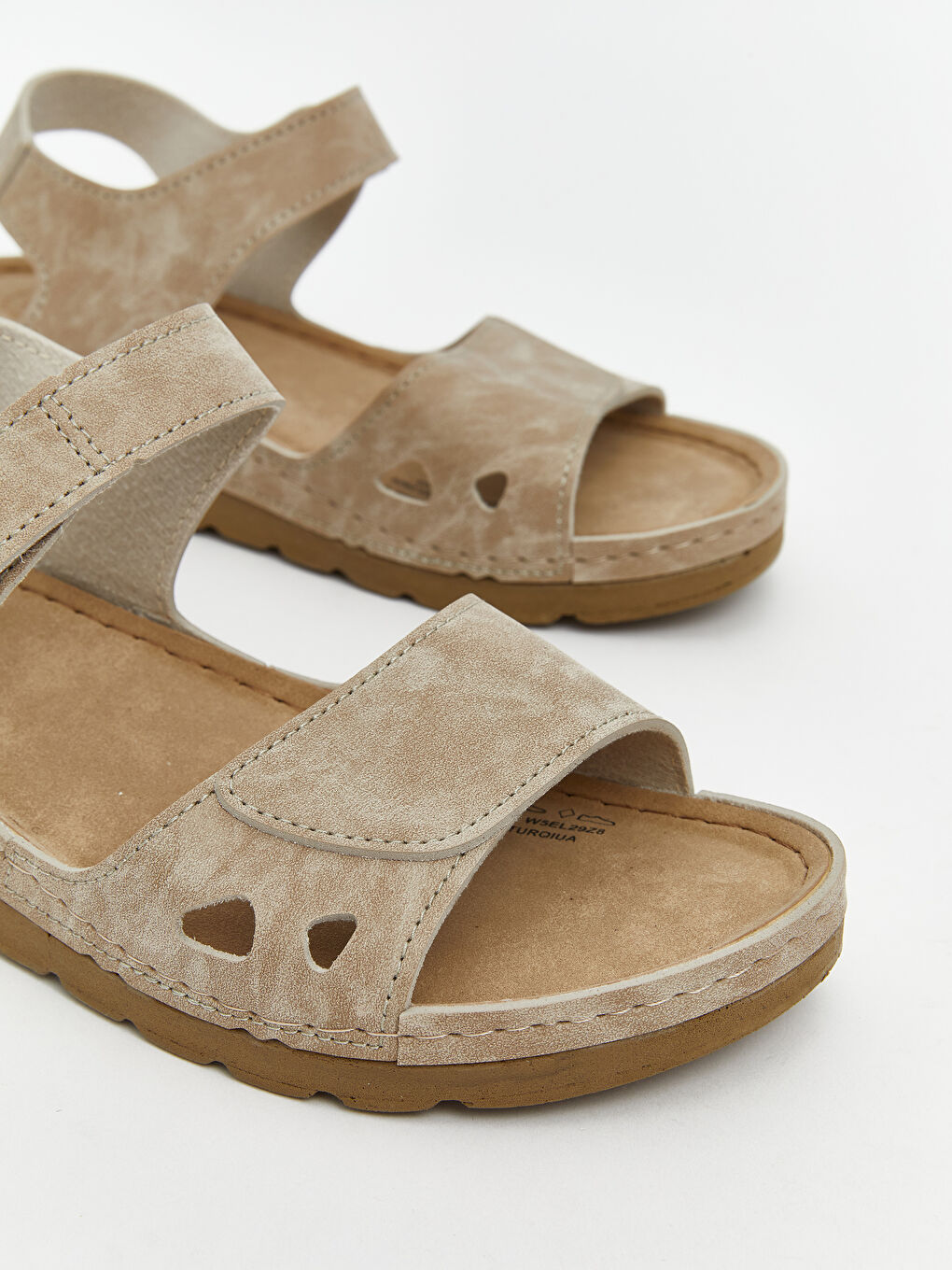 Bej Süet Görünümlü Kadın Sandalet-2