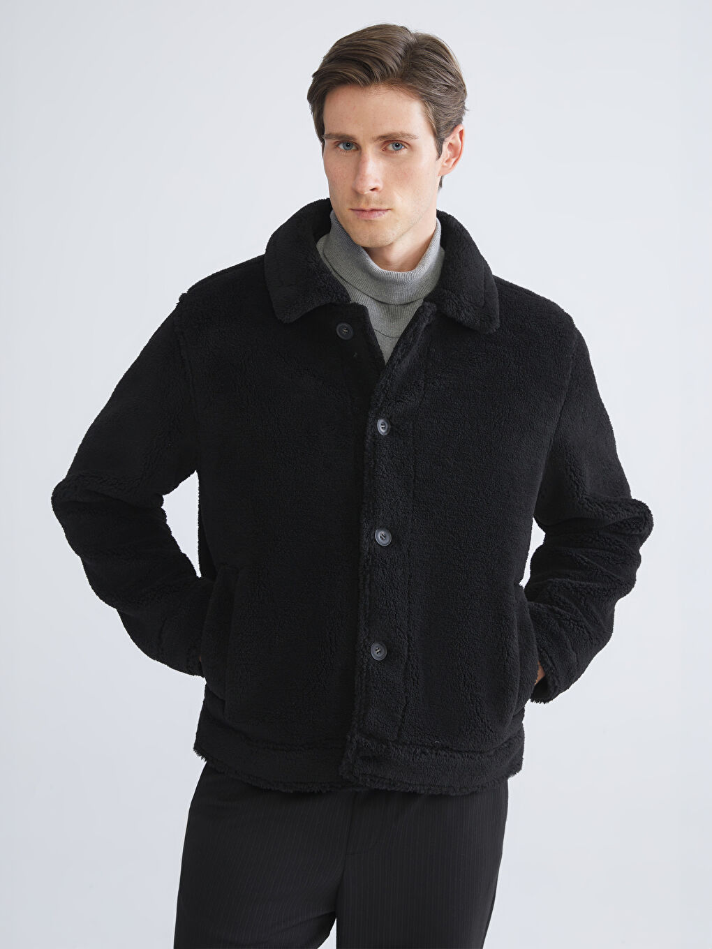 Siyah Standart Kalıp Gömlek Yaka Pelüş Erkek Mont