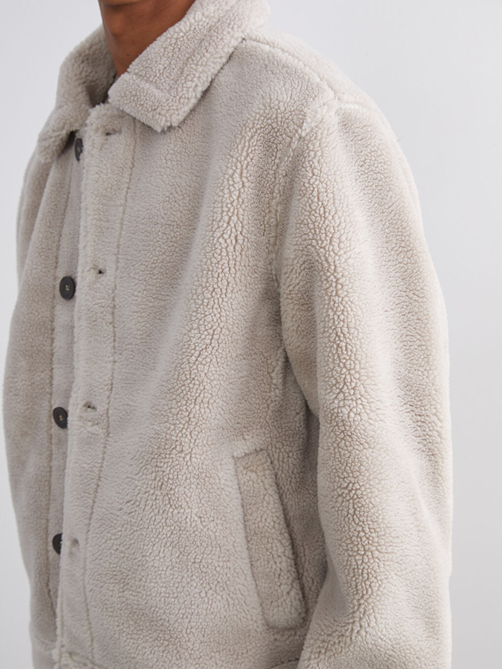 Bej Standart Kalıp Gömlek Yaka Pelüş Erkek Mont-1