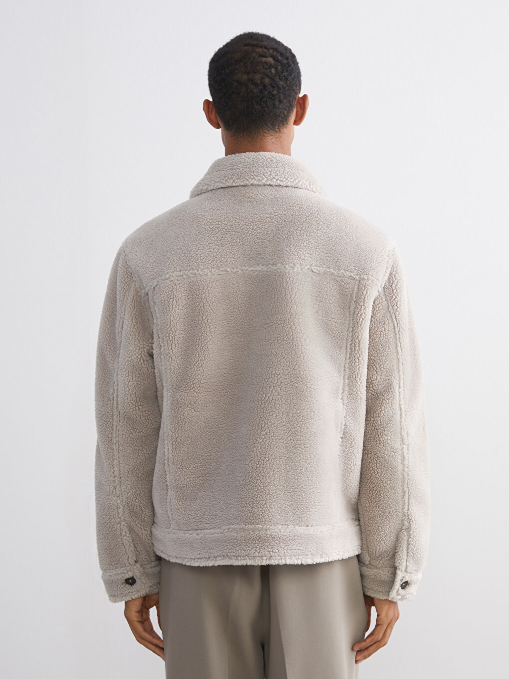 Bej Standart Kalıp Gömlek Yaka Pelüş Erkek Mont-3