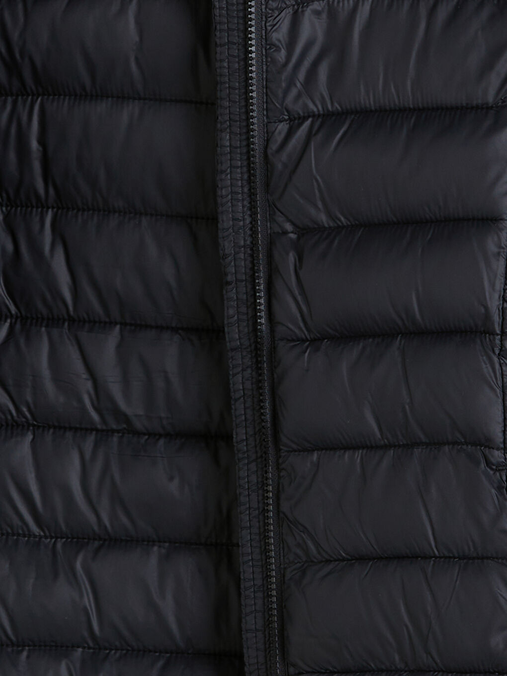 Siyah Kapüşonlu Kız Çocuk Şişme Mont-2