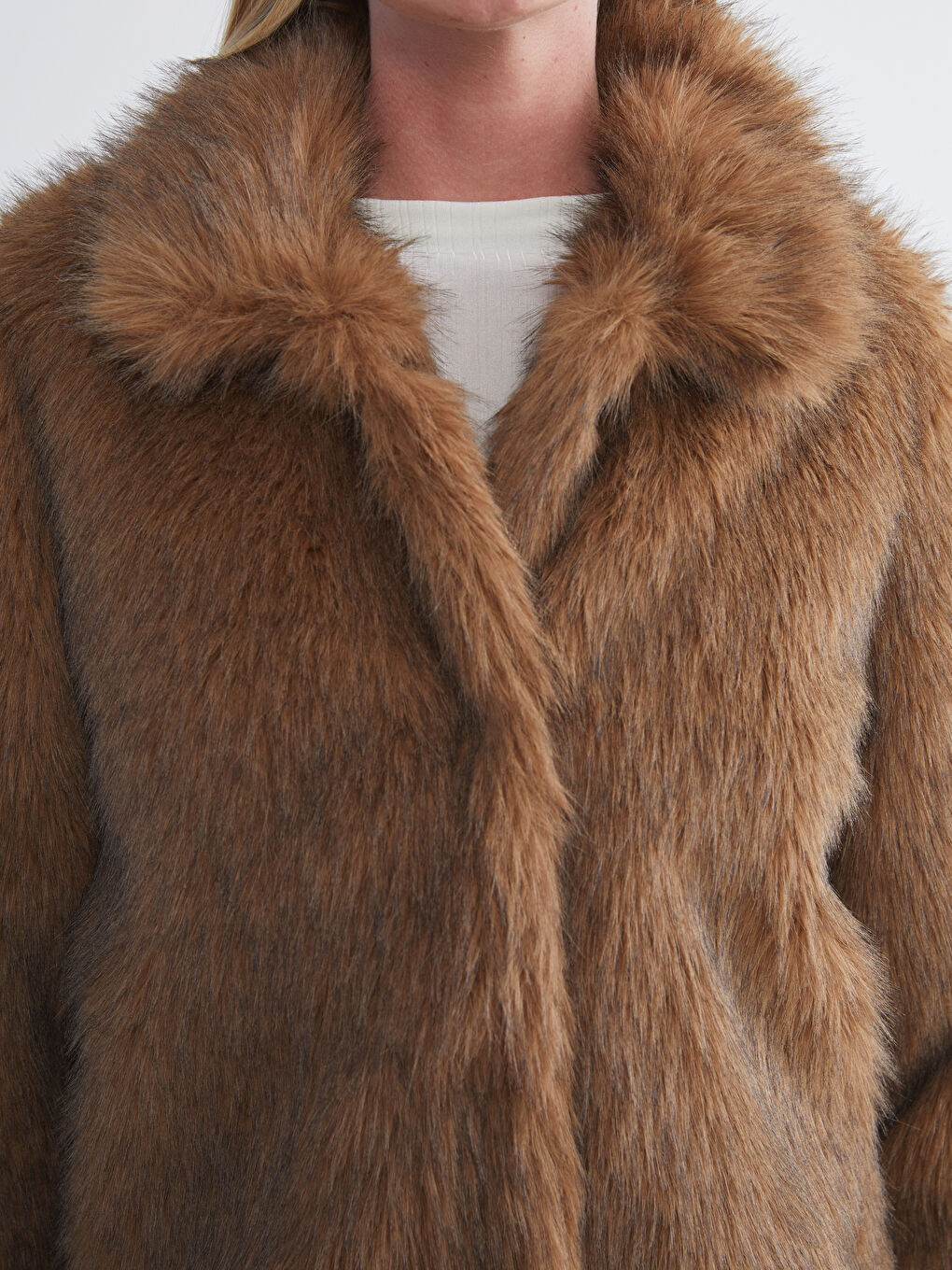 Kahverengi Gömlek Yaka Kadın Kürk Mont-2