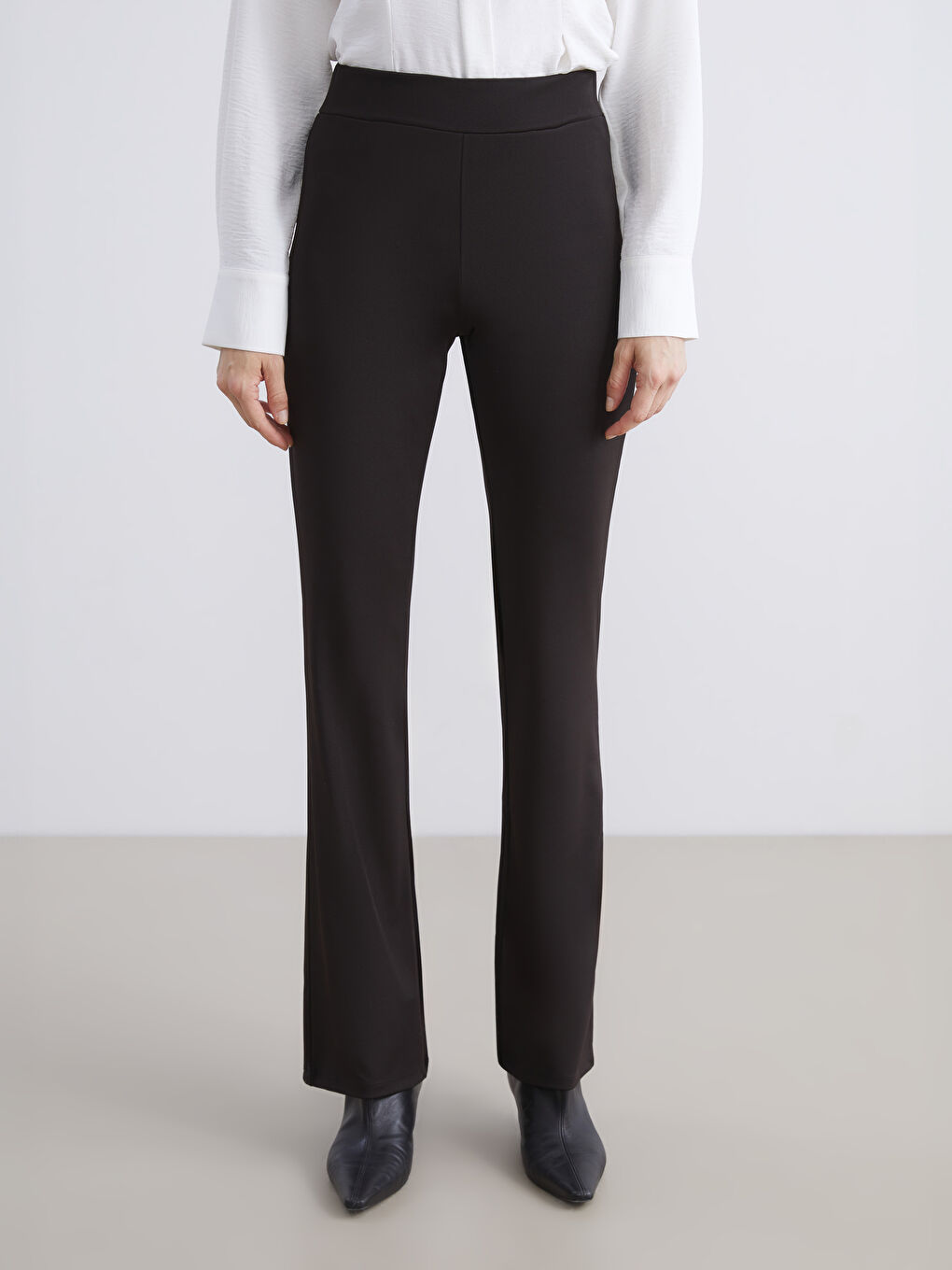 Siyah Beli Lastikli İspanyol Paça Kadın Tayt Pantolon-1