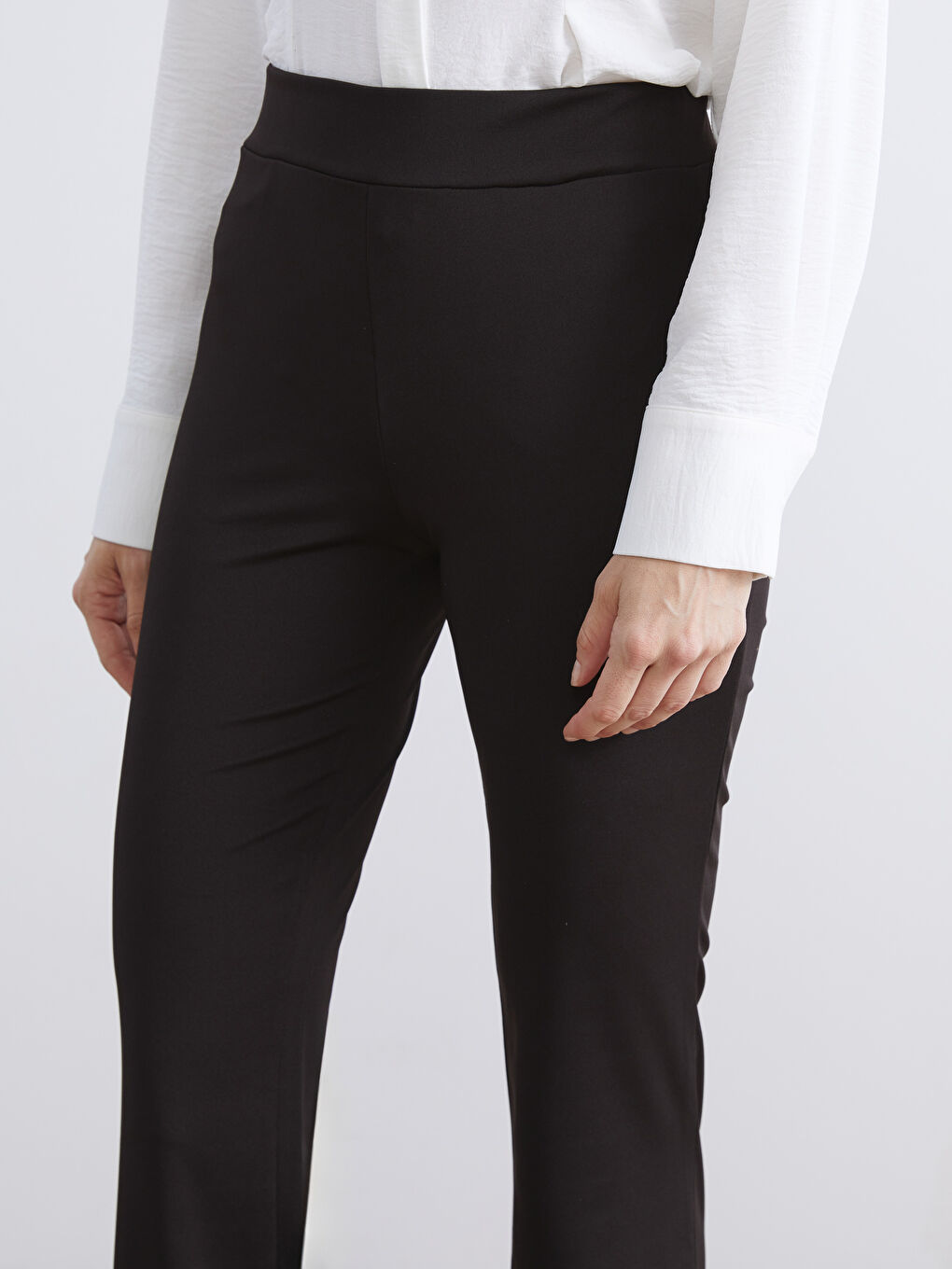 Siyah Beli Lastikli İspanyol Paça Kadın Tayt Pantolon-2