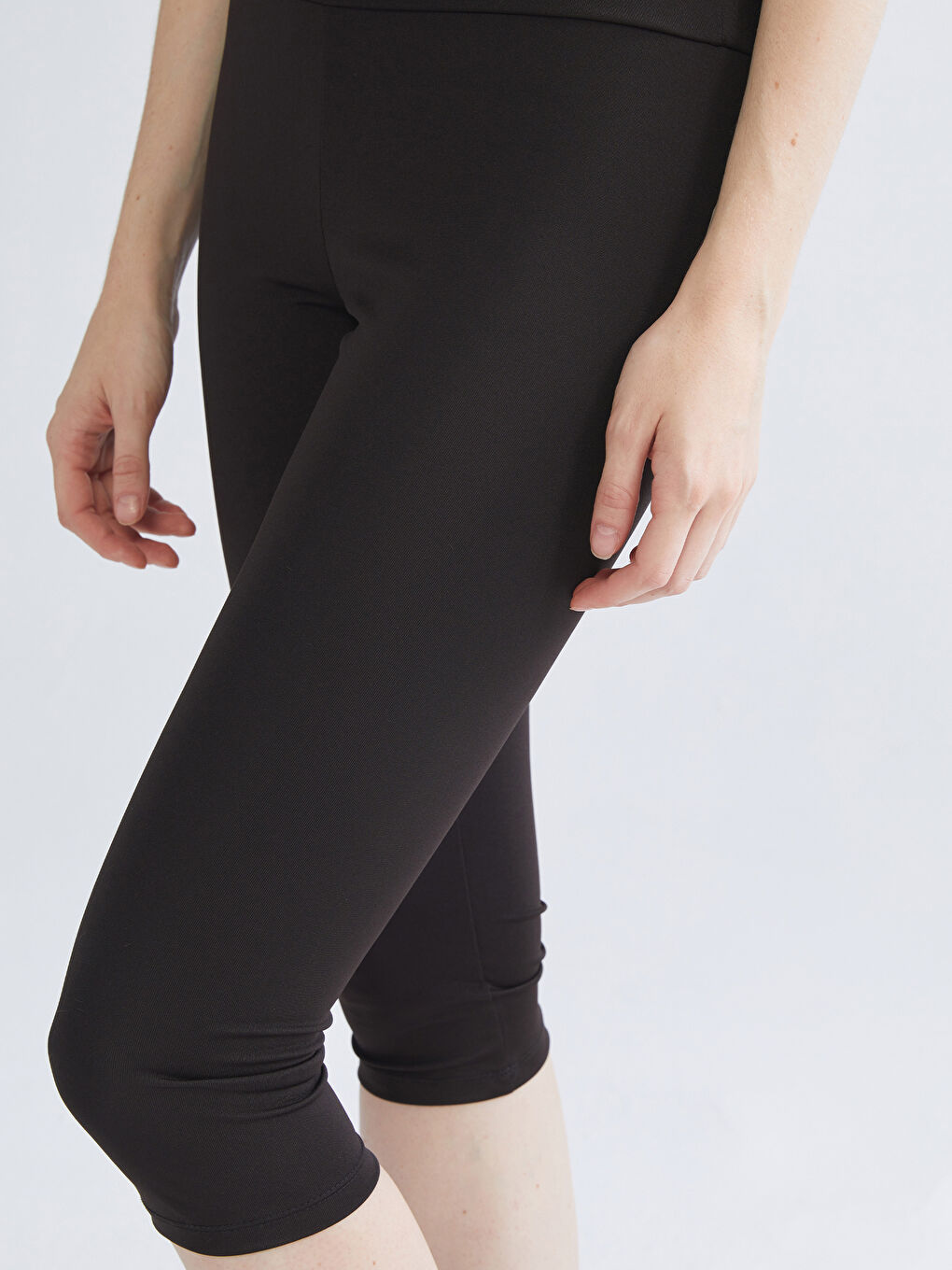 Siyah Beli Lastikli Kadın Tayt-2