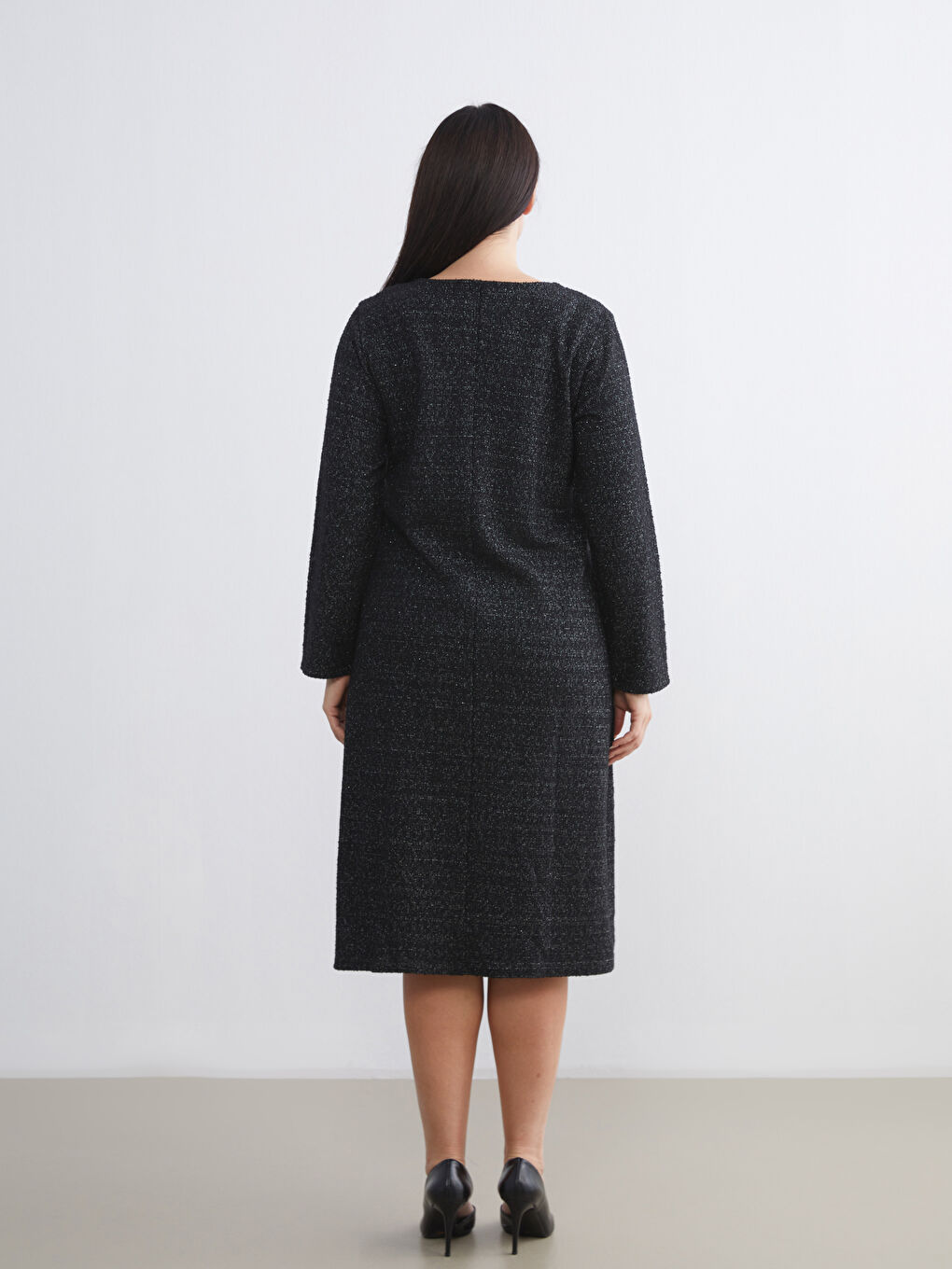 CRNA Haljina Žena-3