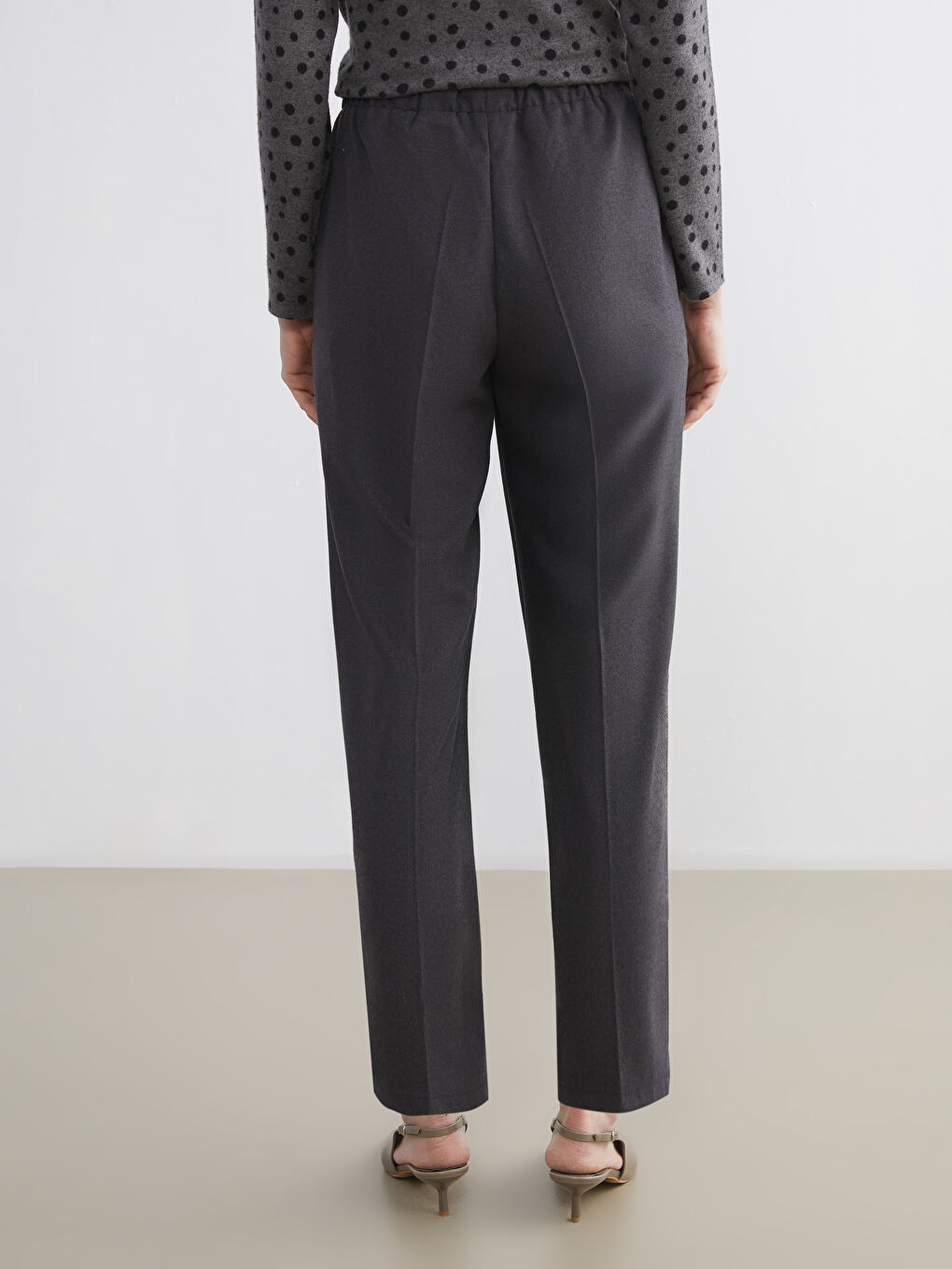 Plus Size Elastic Waist Women's Trousers-3