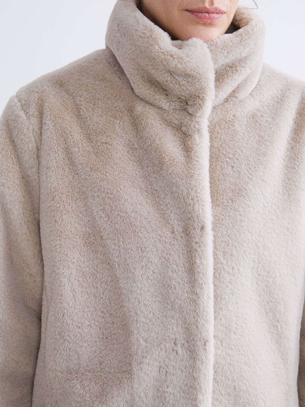 Палто За Жени С Яка Тип Фуния От Изкуствена Кожа-2