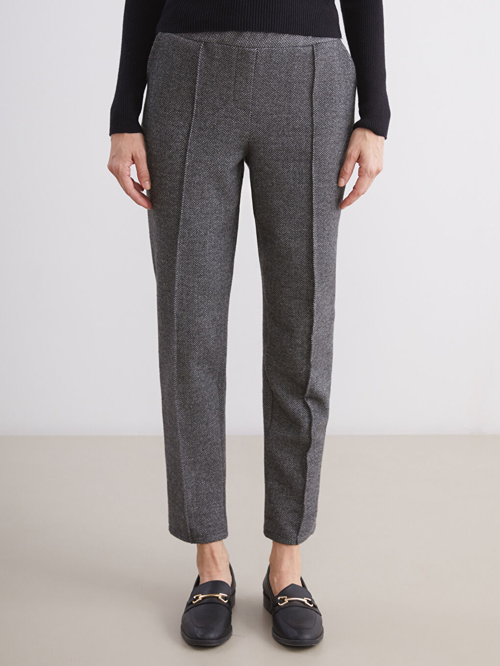 Woman BLACK Trousers-2