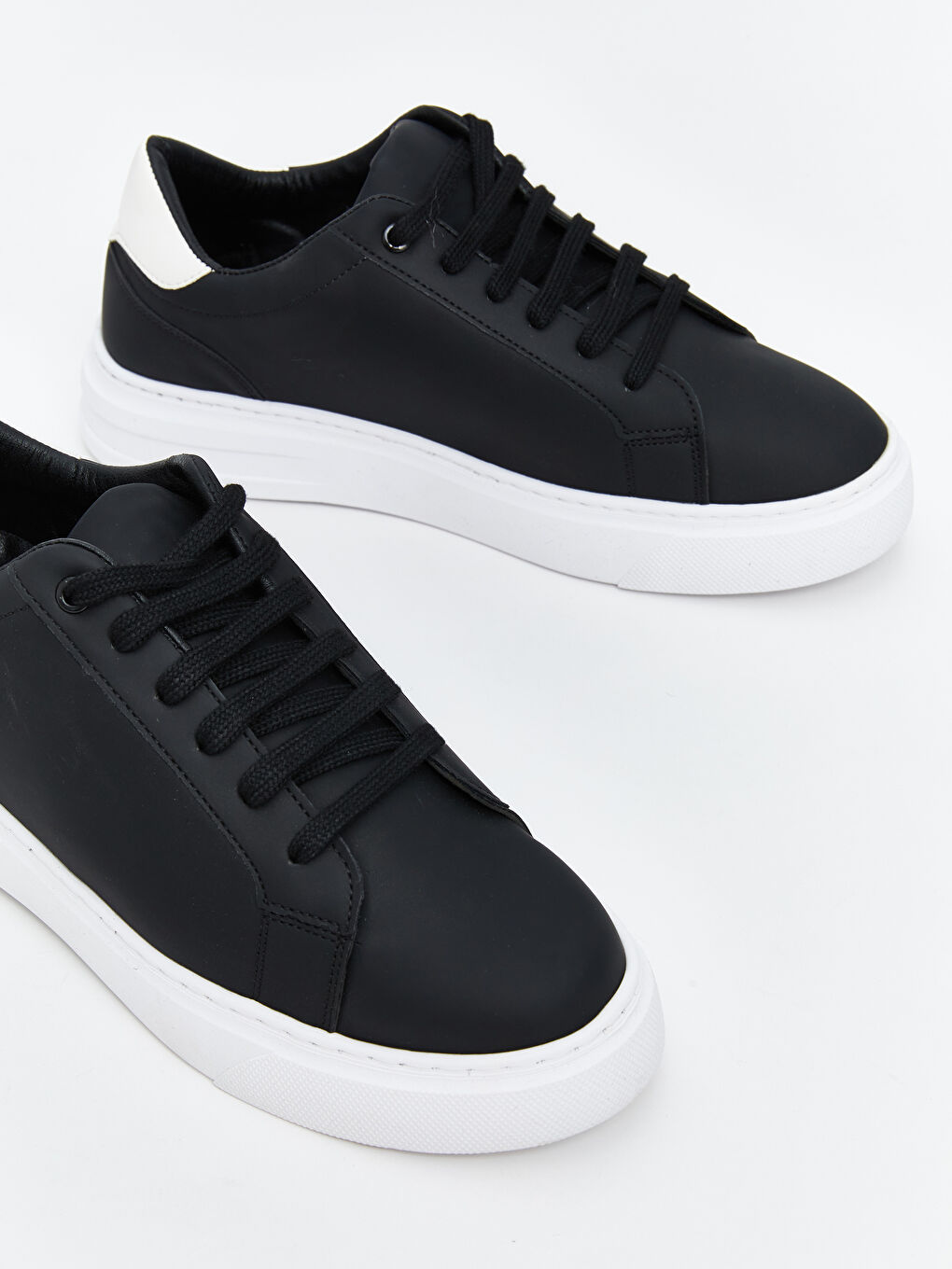 أحذية رياضية رجالي برباط-2