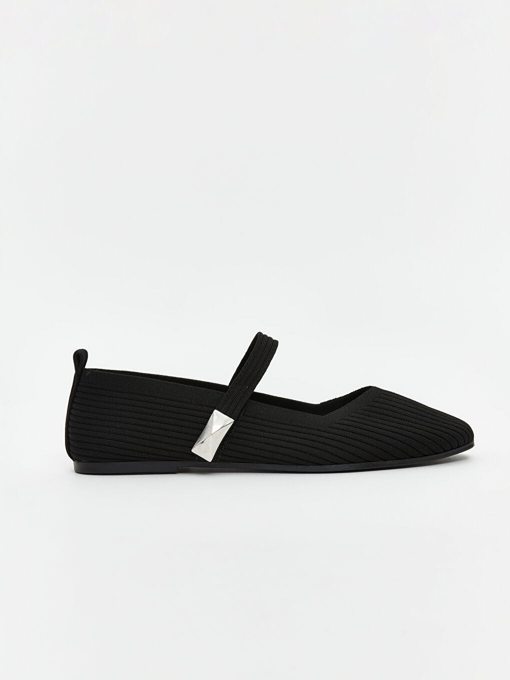 Siyah Cırt Cırtlı Kadın Babet-1