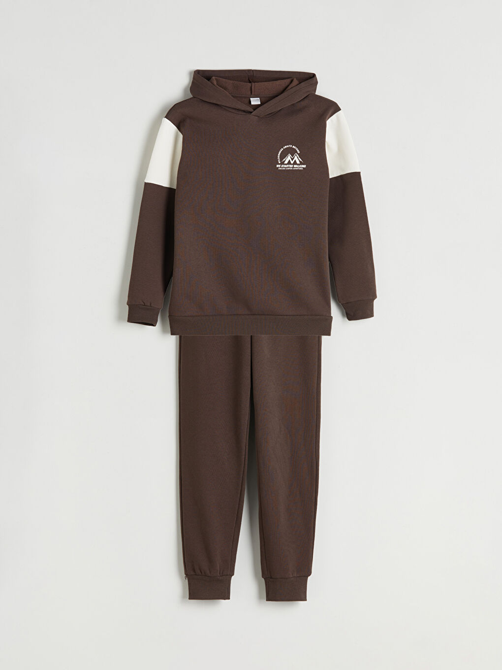 Kahverengi Kapüşonlu Erkek Çocuk Eşofman Takım