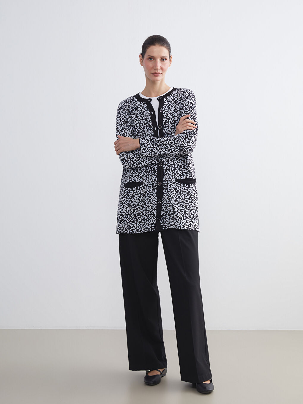 Crew Neck Patterned Women's Knitwear Cardigan-1