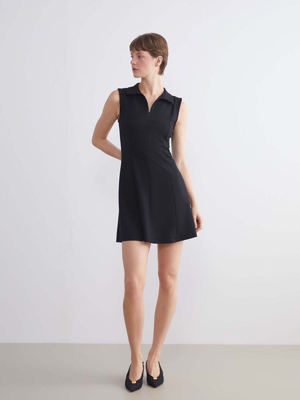 Siyah Polo Yaka A Kesim Mini Elbise-2