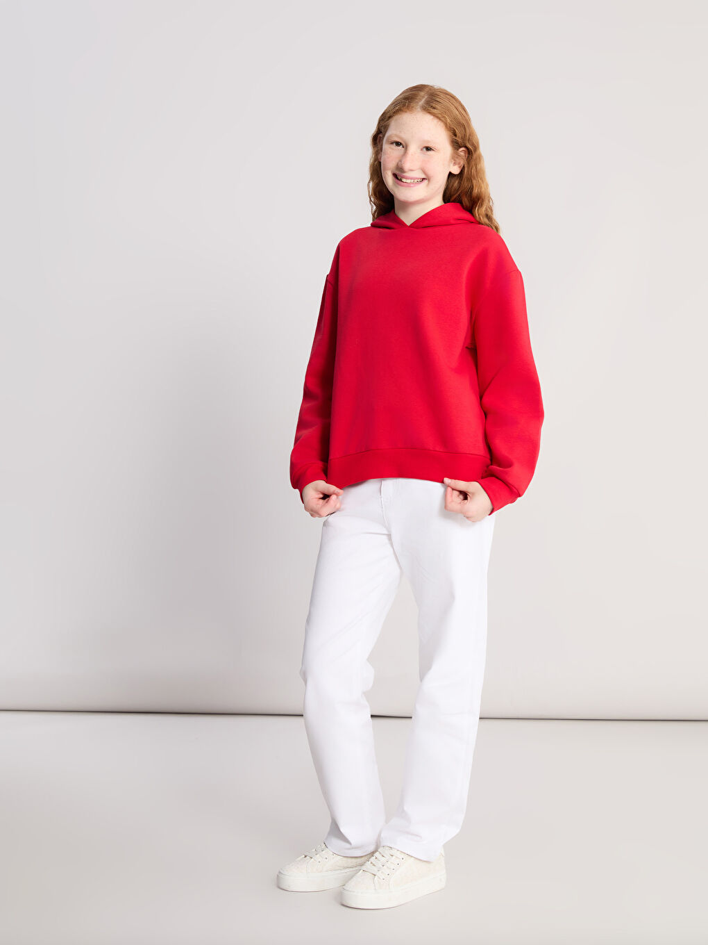 Kırmızı Kapüşonlu Kız Çocuk Kalın Sweatshirt-1