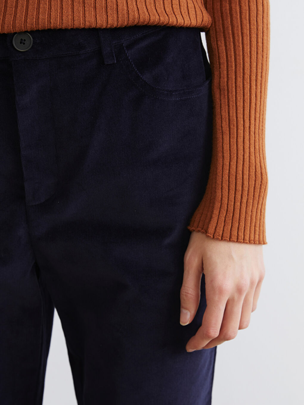 Slim Fit Flared Leg Women's Velvet Trousers-2