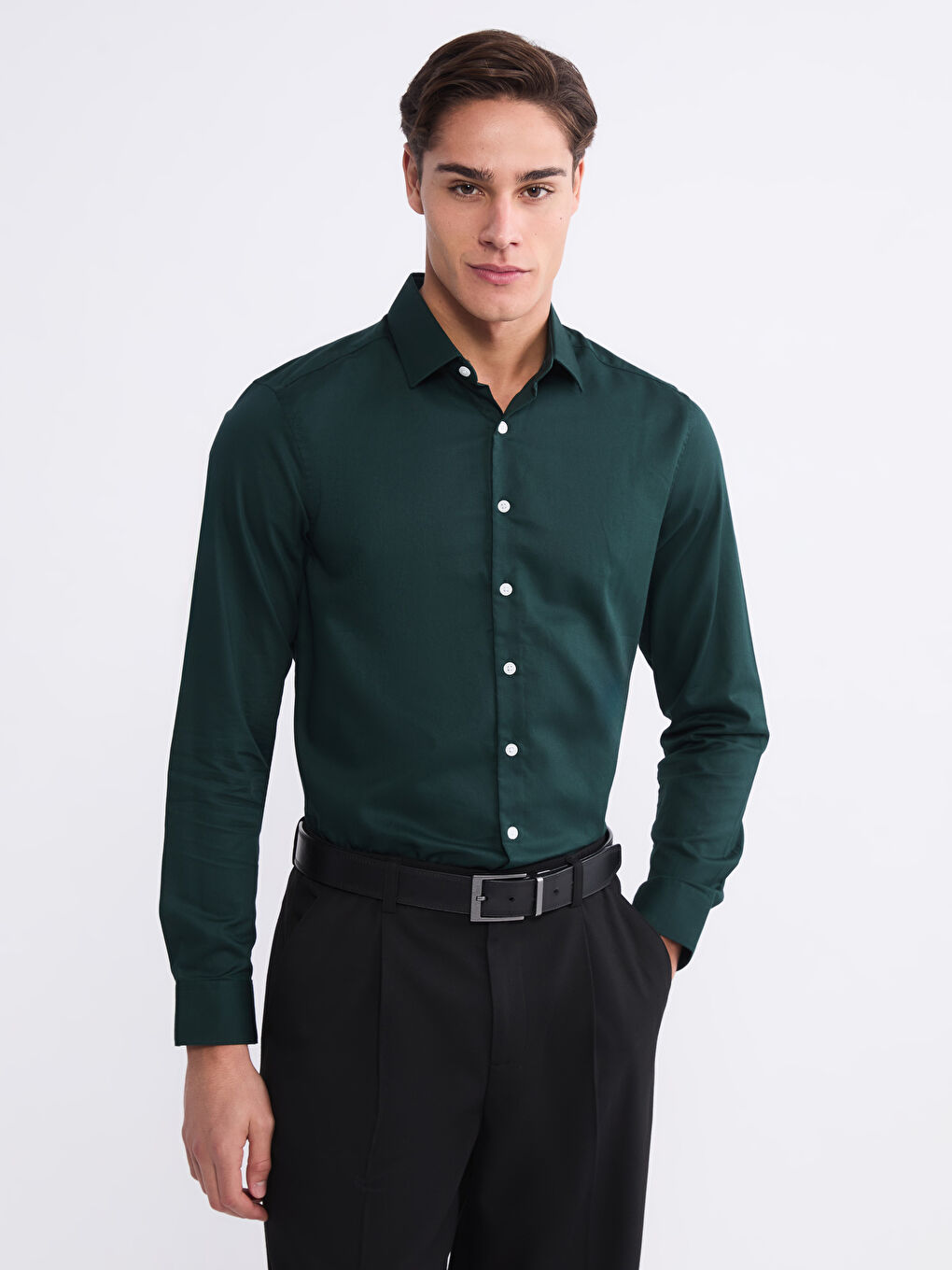 کراس باریک فیت گاباردین بۆ پیاوان