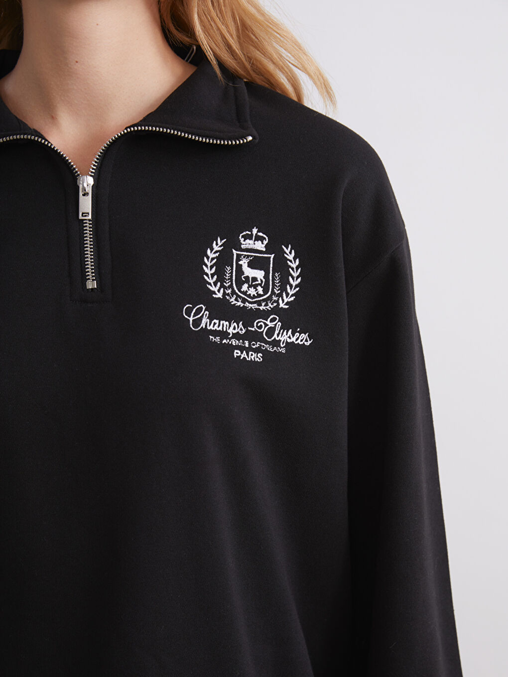 Woman BLACK Sweatshirt-2