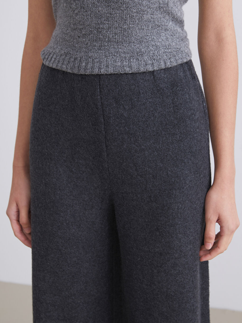 Elastic Waist Wide Leg Women's Trousers-2