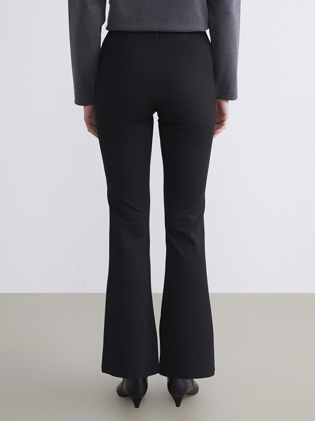 Ekstra Slim Fit Bakljaste Ženske Pantalone-3