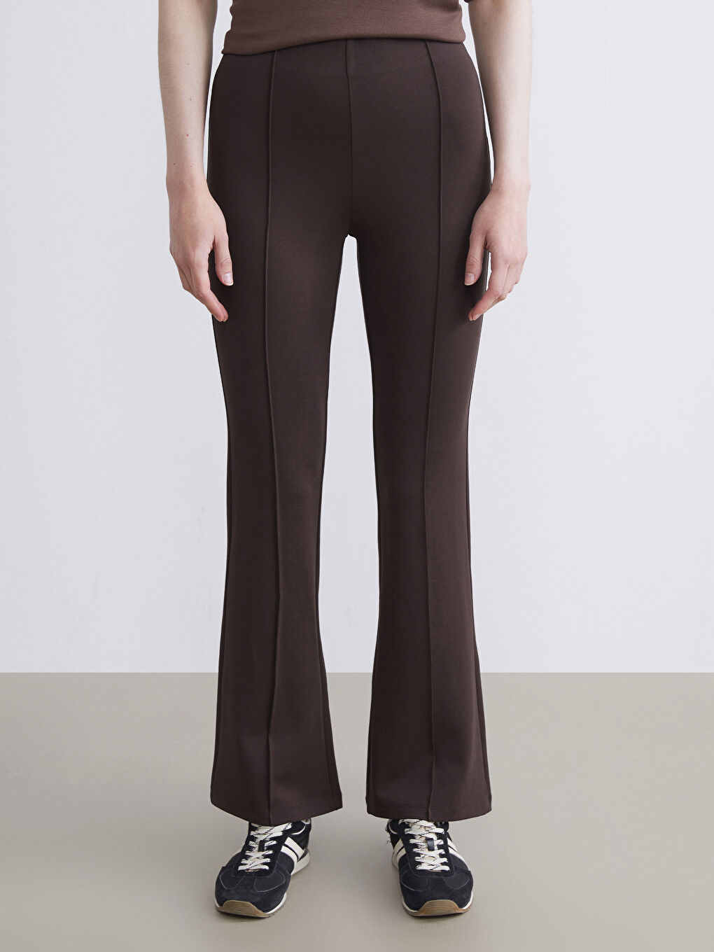 Ekstra Slim Fit Bakljaste Ženske Pantalone-1