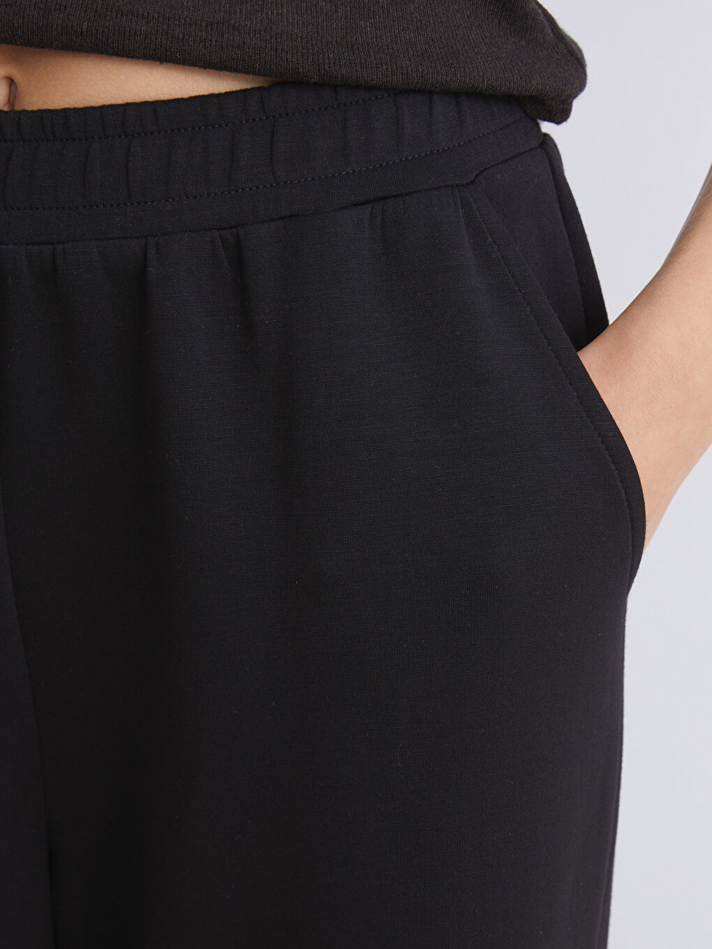 Women's Sweatpants with Elastic Waist-2