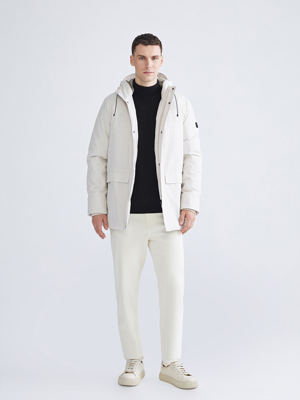 Bej Standart Kalıp Kapüşonlu Erkek Mont-1