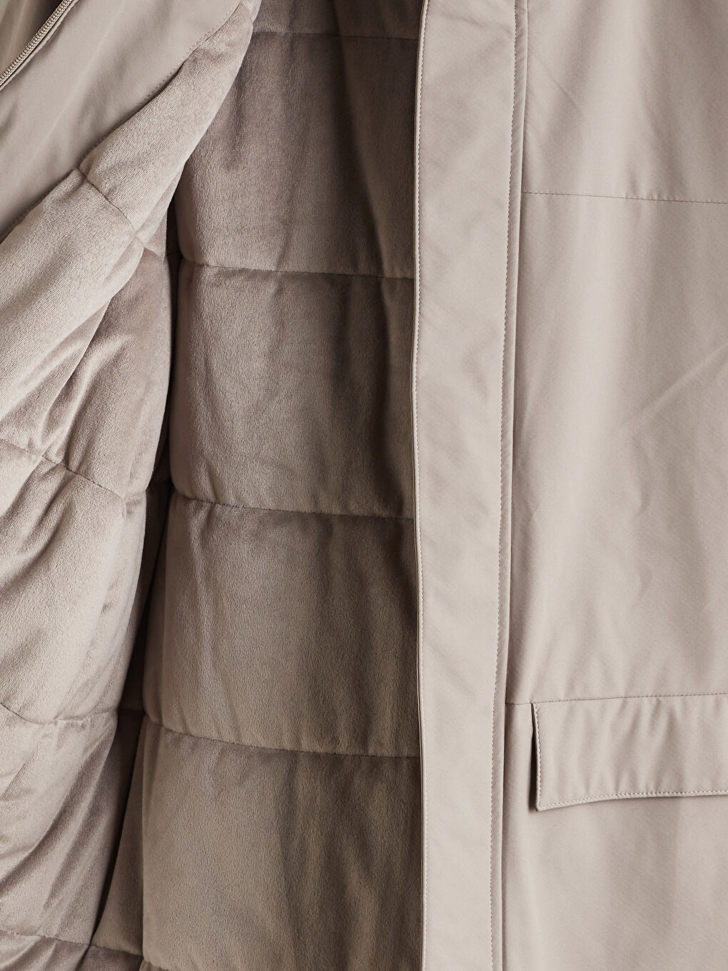 Мужская куртка стандартного кроя с капюшоном-7