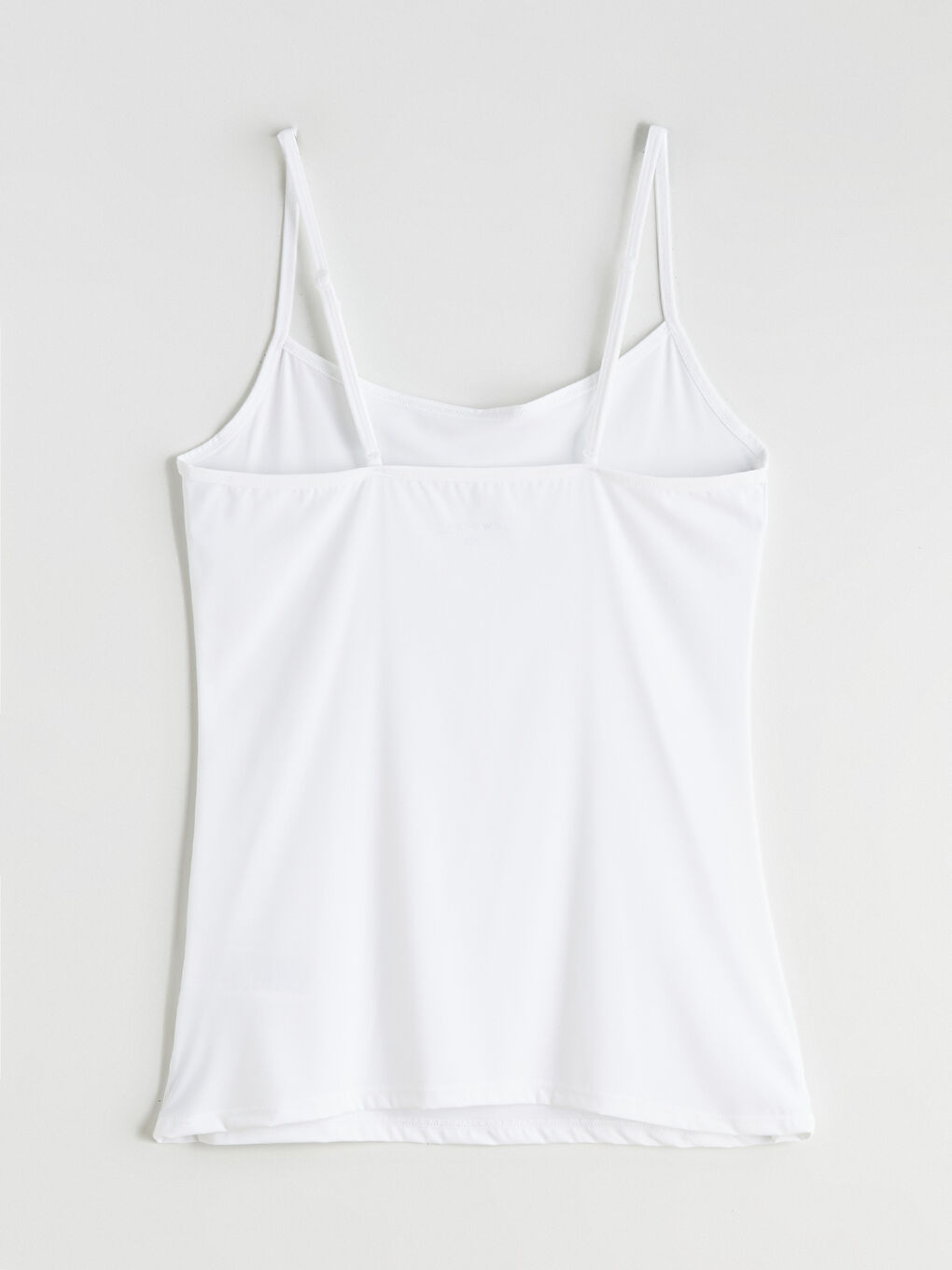Женская майка на бретелях с U-образным вырезом-5