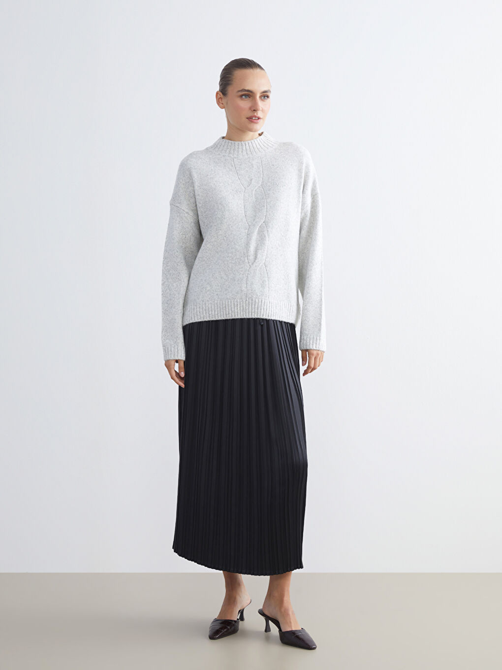 Funnel Neck Patterned Women's Knit Sweater-1