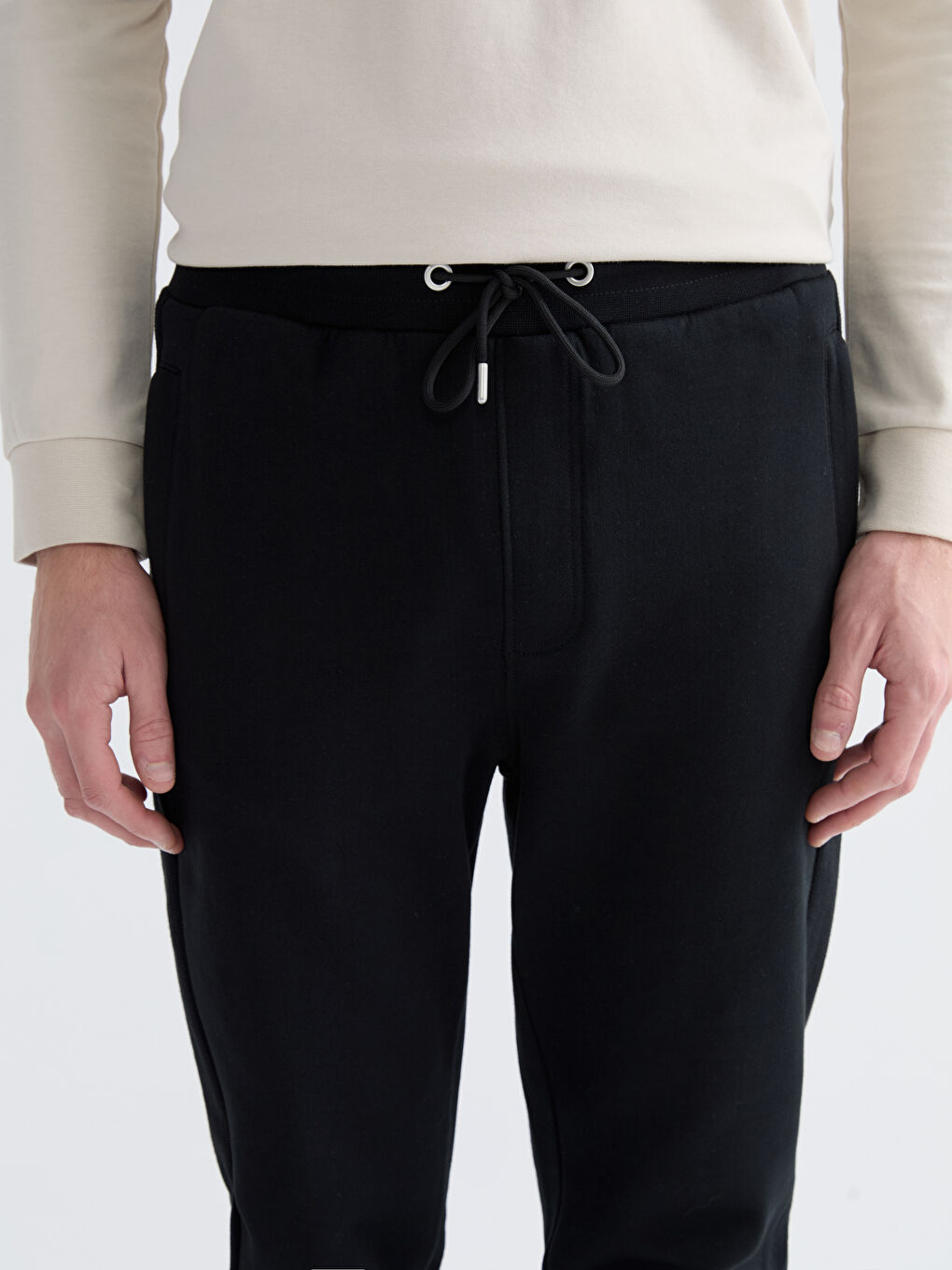 Siyah Standart Kalıp Erkek Eşofman Altı-2