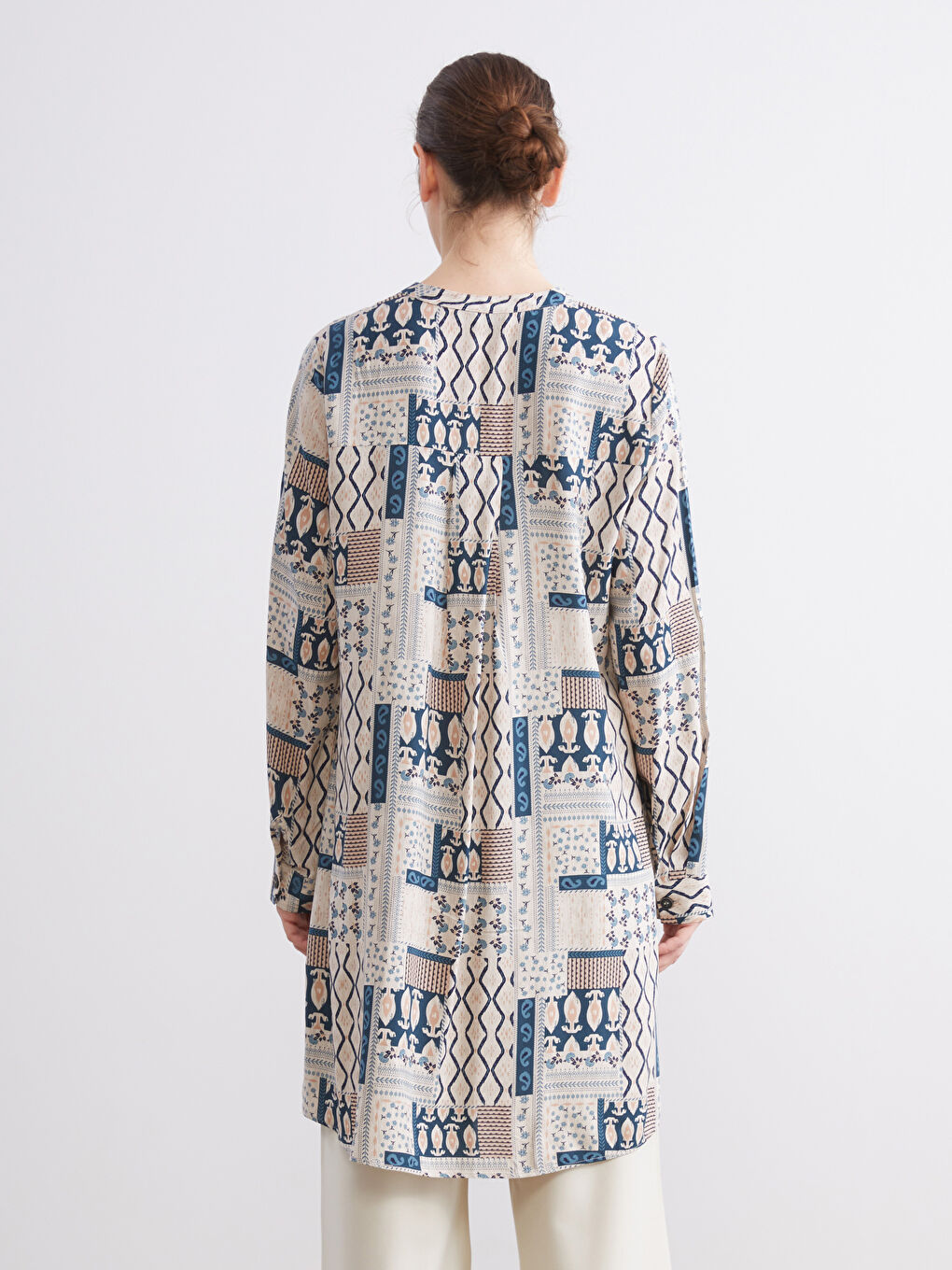 Bej Hakim Yaka Desenli Kadın Tunik-3