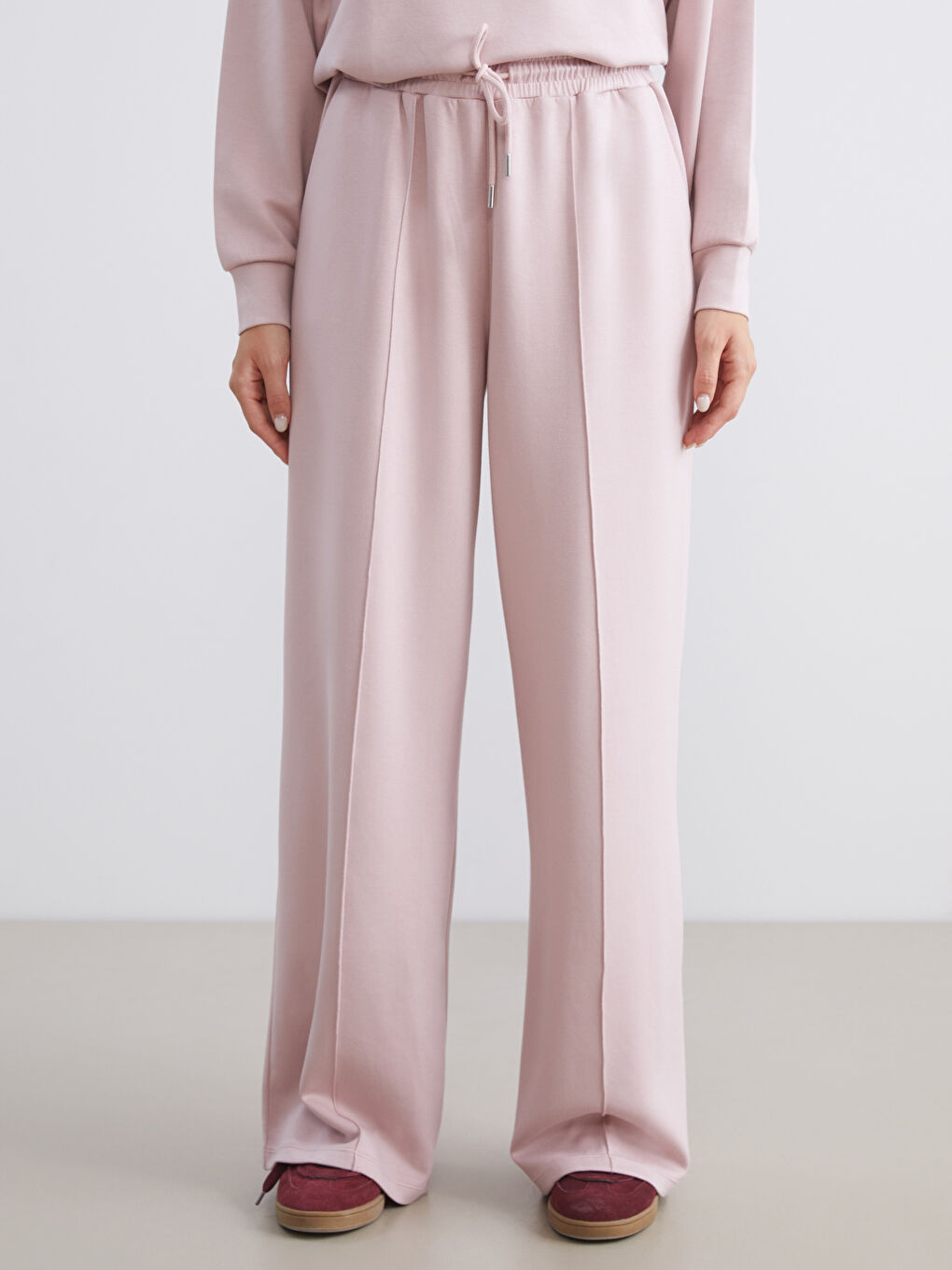 Women's Sweatpants with Elastic Waist-1