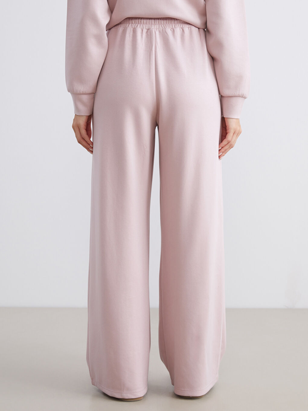 Women's Sweatpants with Elastic Waist-3